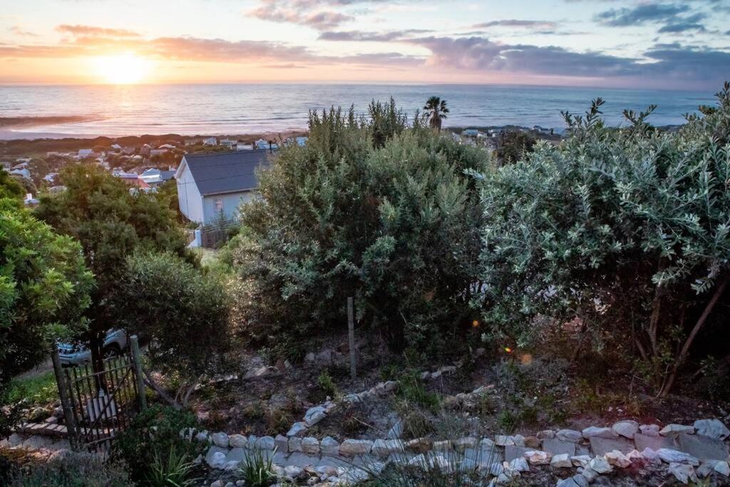 Serene Hide-Away With Ocean Views. Cape Town Exterior photo